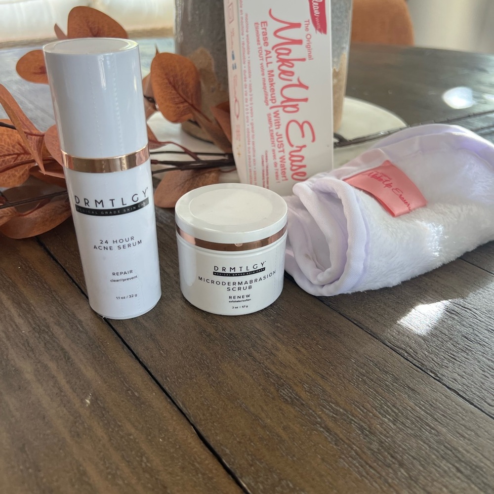 Acne & Blemish Skincare Duo - Plus Large Makeup Eraser